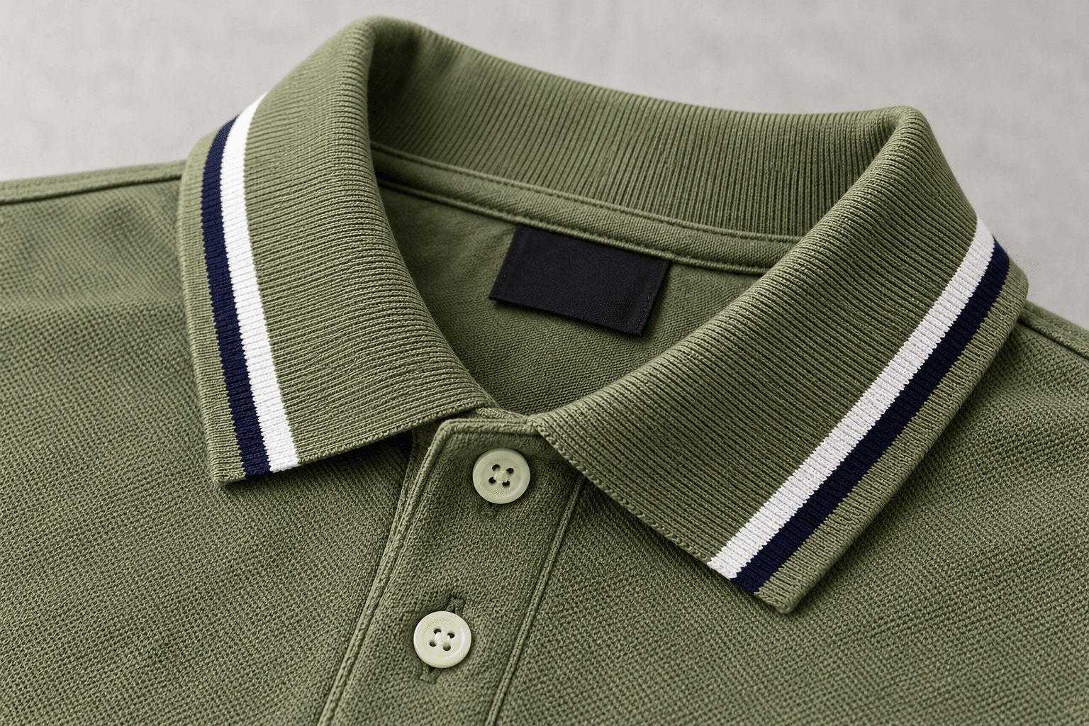 Collar Detailing
